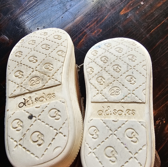 Old soles leather hightops with wings - Picture 3 of 5